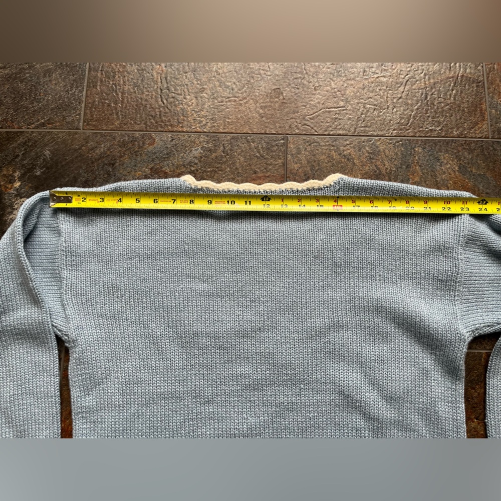 Vintage women’s Dana Scott feminine crew pull over blue cream sweater. Medium - Picture 14 of 14